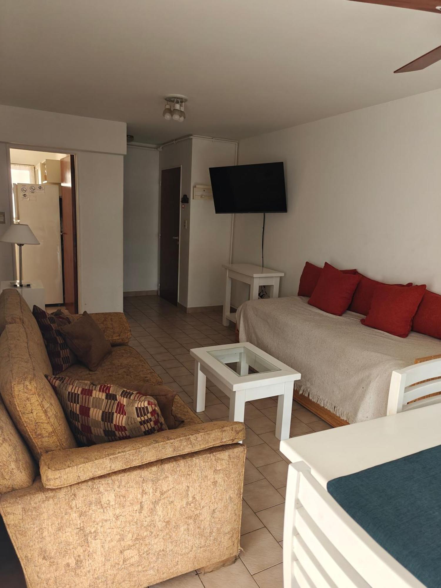 Departamento Amoblado En Pleno Centro, Con Cochera Bahía Blanca Екстериор снимка